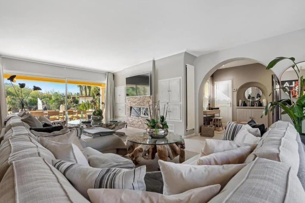 Grande Villa St-Tropez Area Avec Piscine Chauffee ガッサン エクステリア 写真
