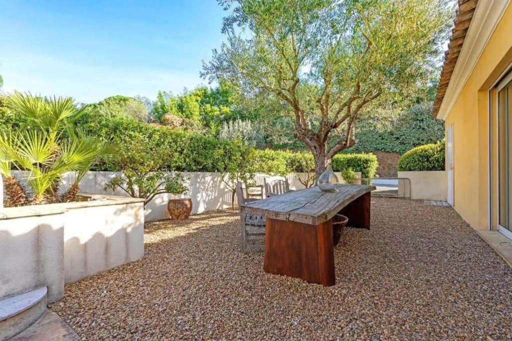 Grande Villa St-Tropez Area Avec Piscine Chauffee ガッサン エクステリア 写真